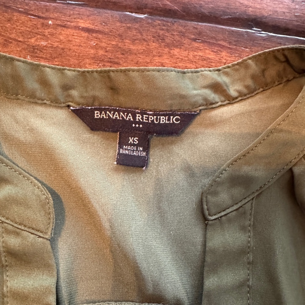 Women's Banana Republic Green Sleeveless Top- Size XS - Picture 7 of 8